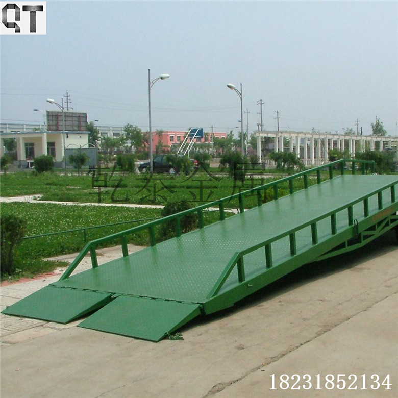 地下鐵鋼格柵通道地板 工廠運(yùn)輸線走道鋼格柵蓋板